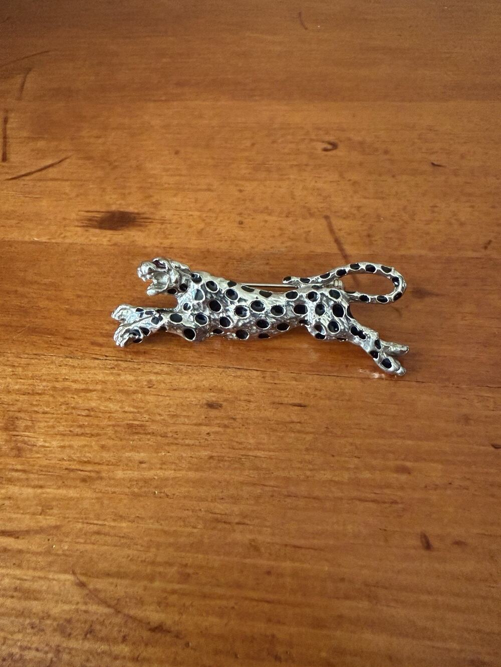 Vintage Leopard Cheetah Brooch Black Enamel Spotted Cat Gold Tone Animal Pin